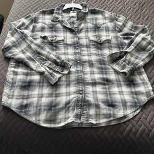 American Eagle amazingly soft , oversized fit flannel ,great condition